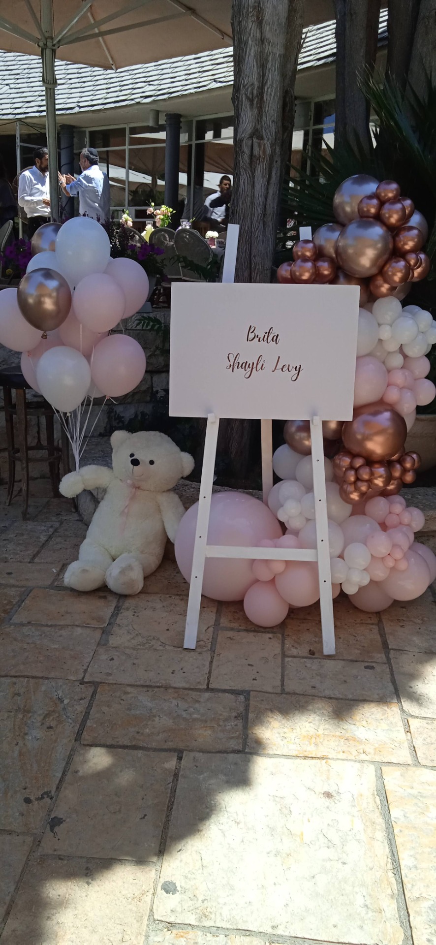 Chevalet et ballons 